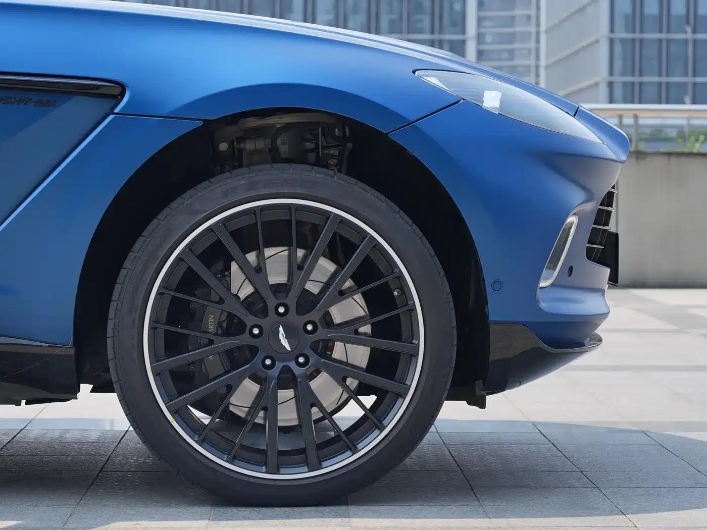 Aston Martin DBX 2022 3.0T STRAIGHT-SIX — миниатюра 14