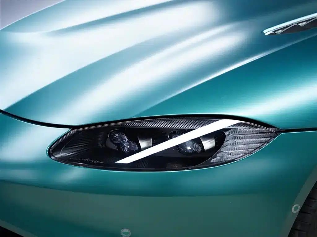 2022 V8 Vantage 4.0T V8 F1 Edition Coupe — миниатюра 16