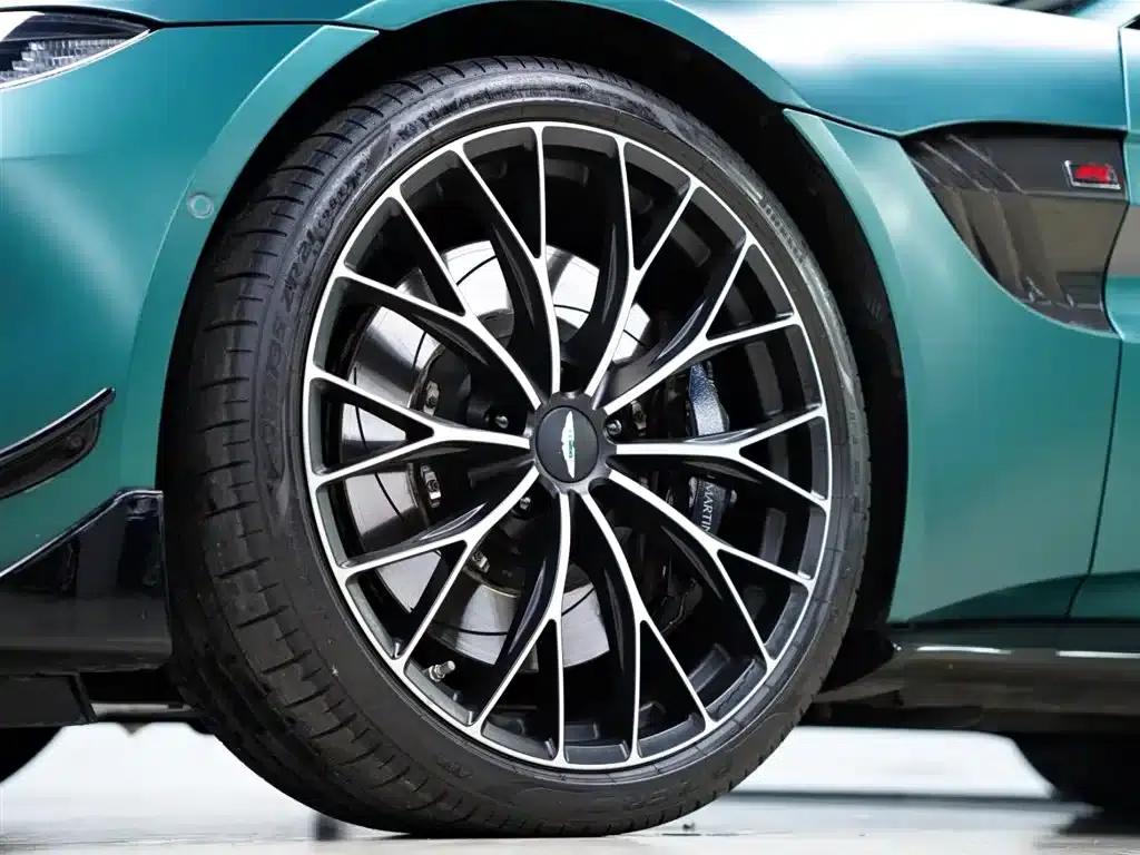 2022 V8 Vantage 4.0T V8 F1 Edition Coupe — миниатюра 19