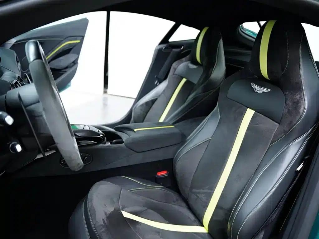 2022 V8 Vantage 4.0T V8 F1 Edition Coupe — миниатюра 26