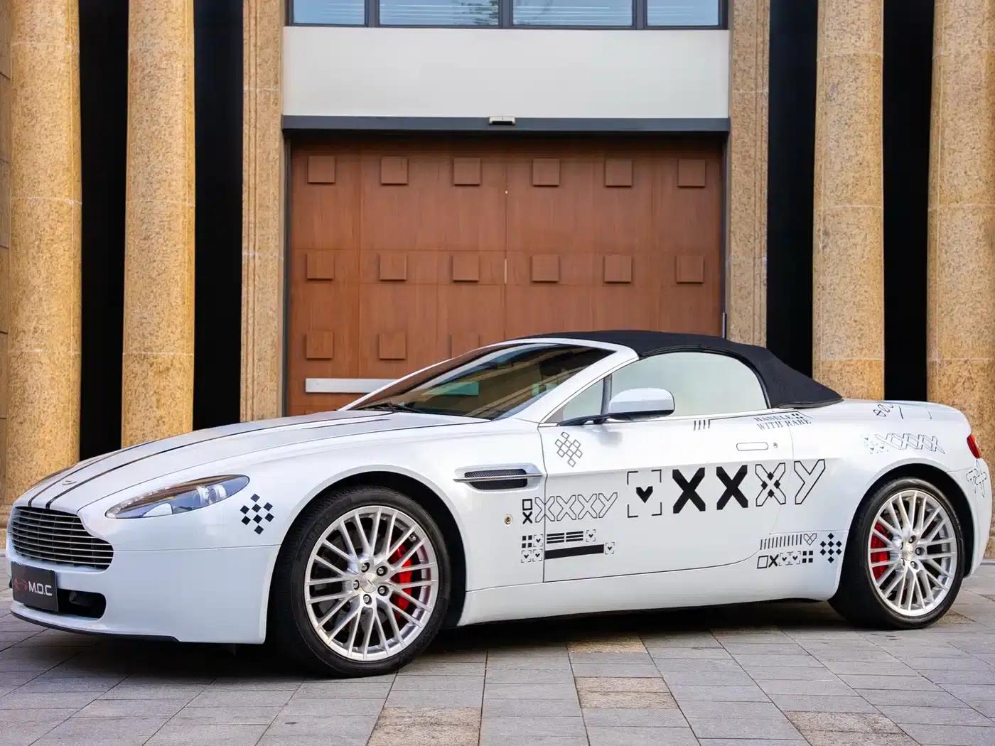 V8 Vantage 2008 4.7 Sportshift Roadster — миниатюра 1