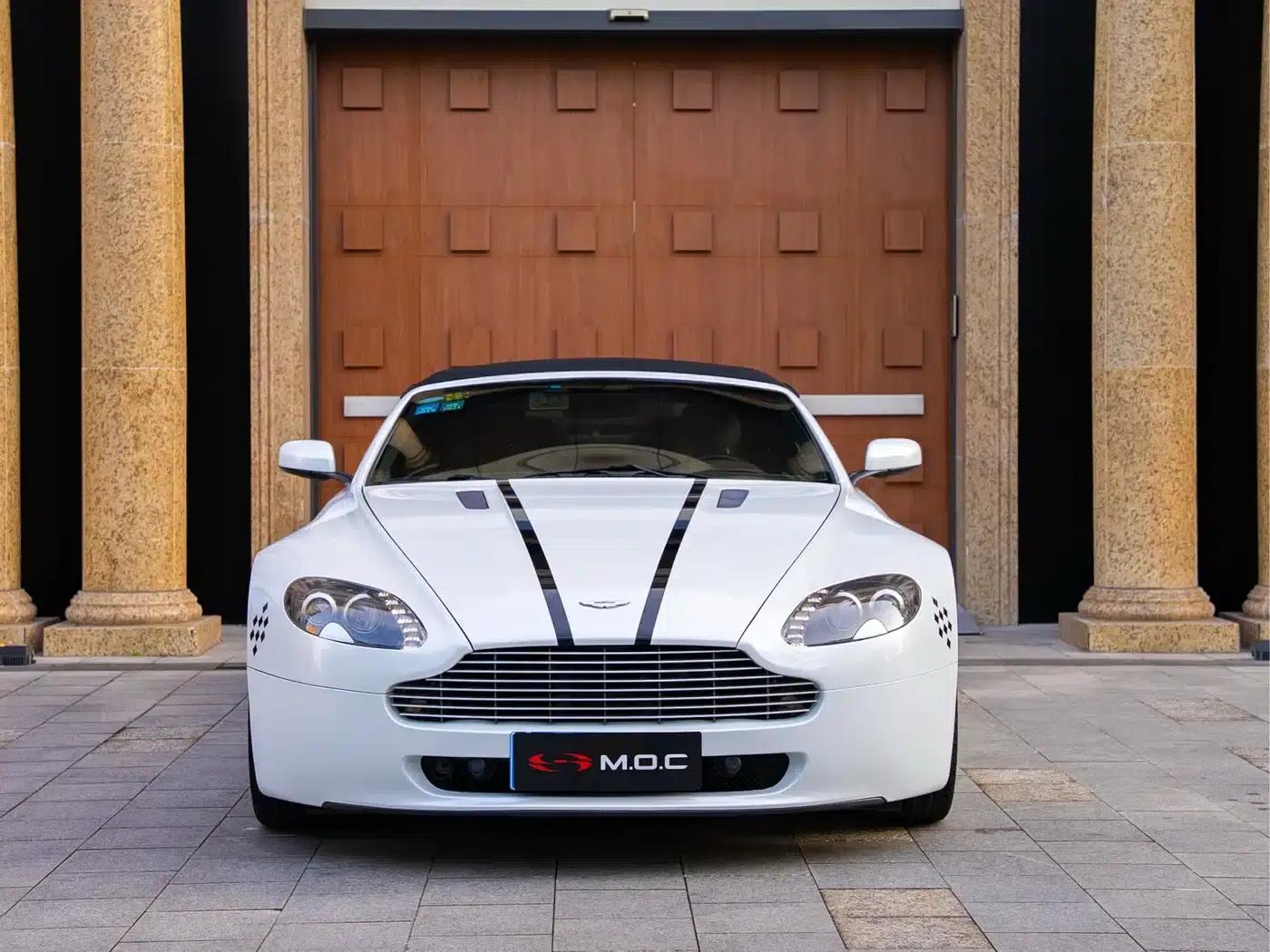 V8 Vantage 2008 4.7 Sportshift Roadster — миниатюра 2