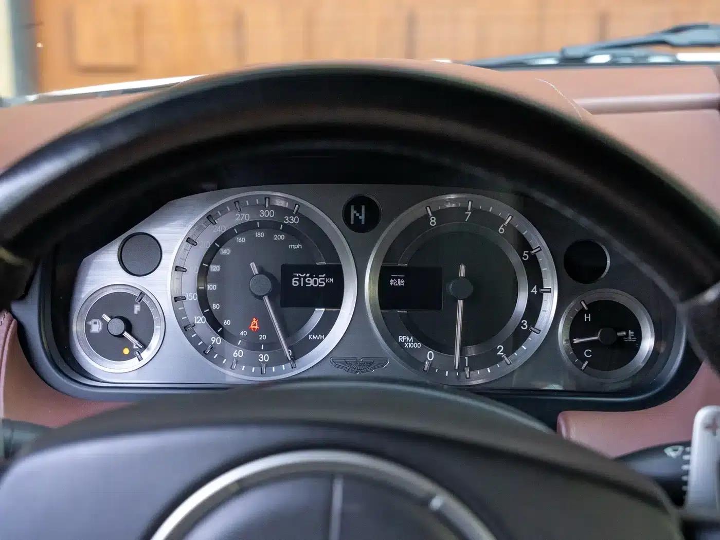 V8 Vantage 2008 4.7 Sportshift Roadster — миниатюра 13