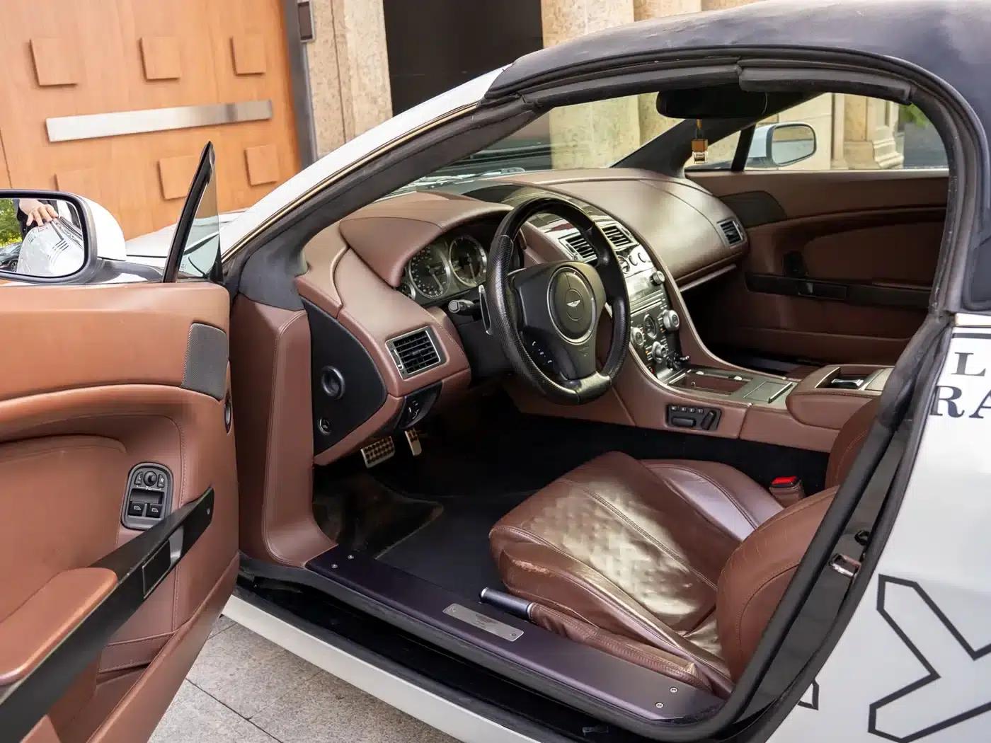 V8 Vantage 2008 4.7 Sportshift Roadster — миниатюра 18