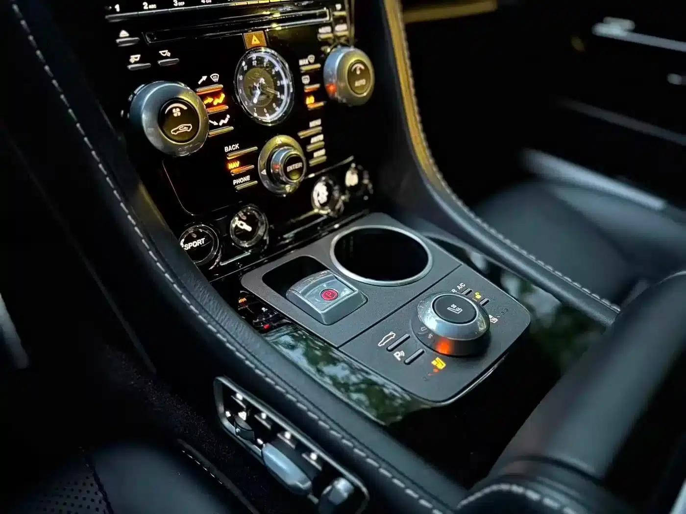 2013 Rapide 6.0L S — миниатюра 9