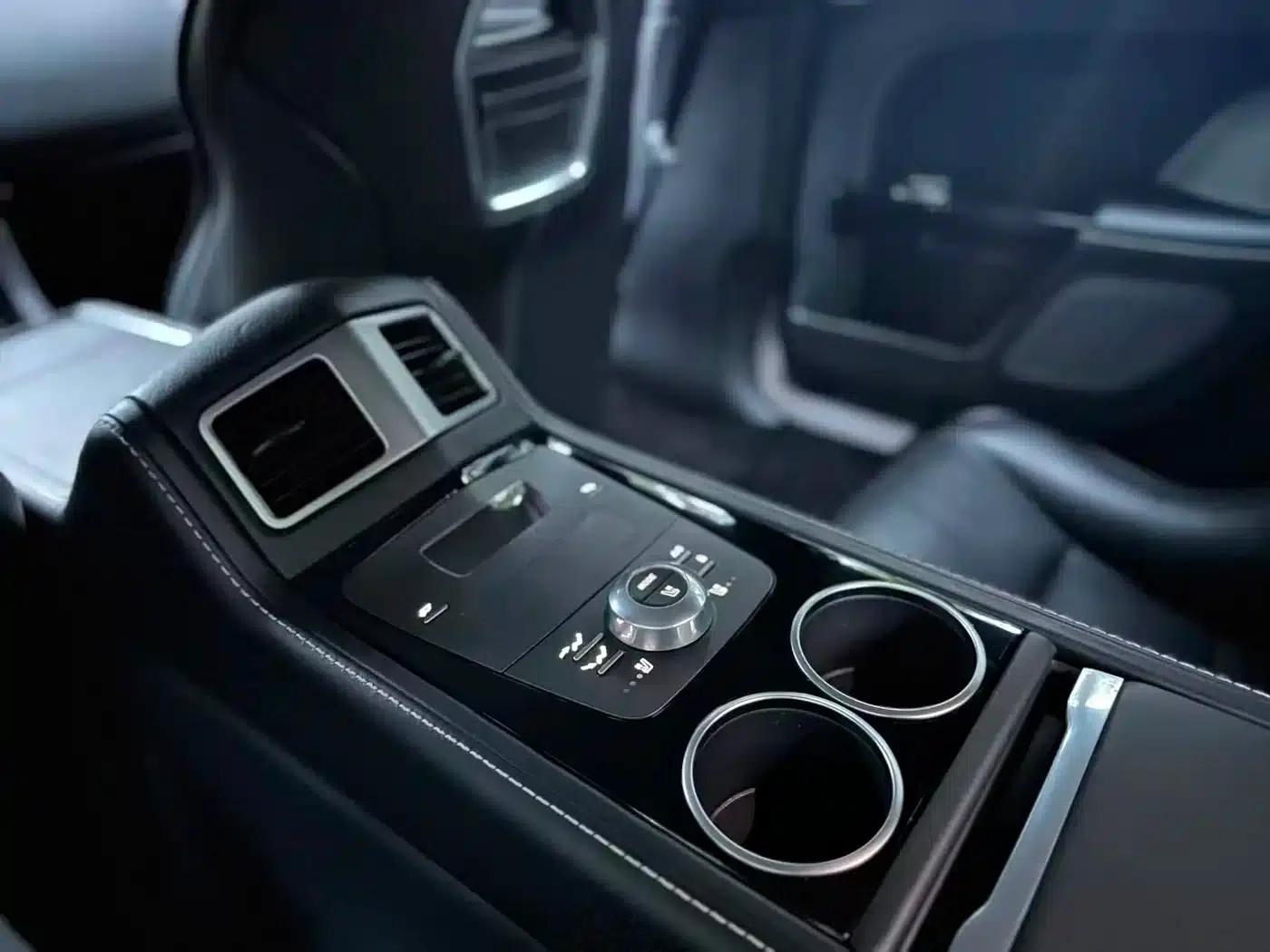 2013 Rapide 6.0L S — миниатюра 10