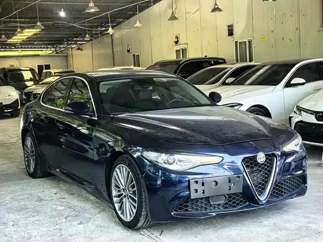 Giulia Juliet 2017 2.0T 280HP Luxury Edition