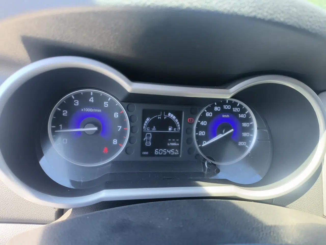 Dongfeng Aeolus AX3 2017 Leading Edition 1.5L Manual Shangkui Model — миниатюра 12