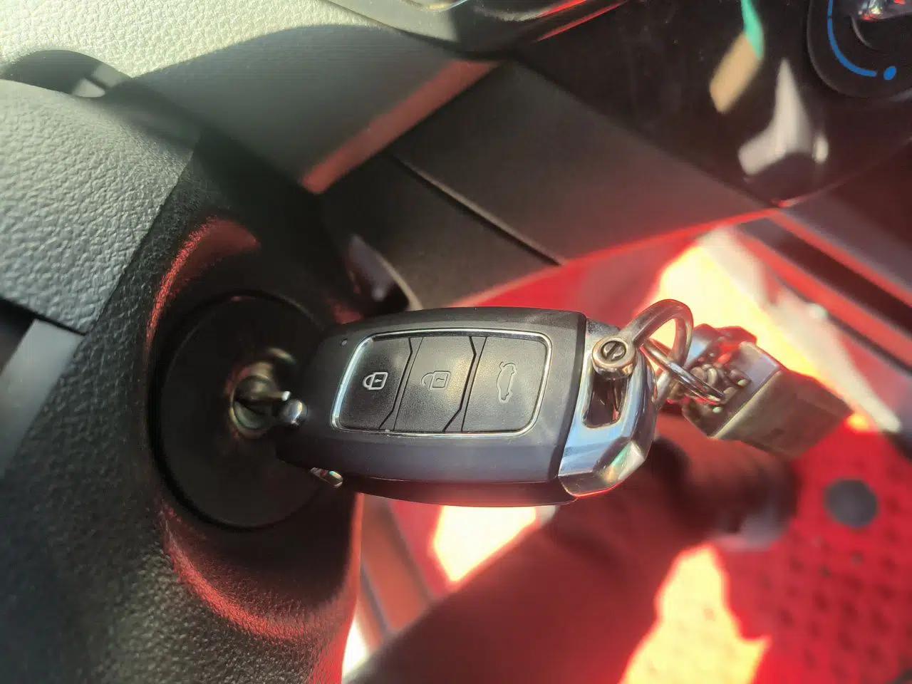 Dongfeng Aeolus AX3 2017 Leading Edition 1.5L Manual Shangkui Model — миниатюра 9