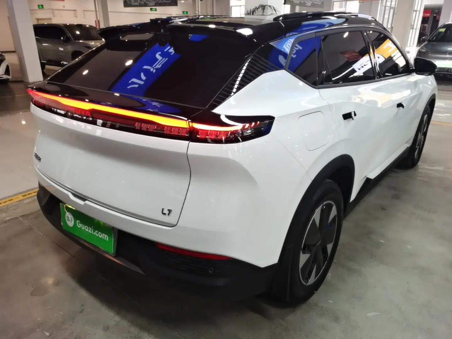 Dongfeng Aeolus L7 New Energy 2024 205 Pro — миниатюра 4
