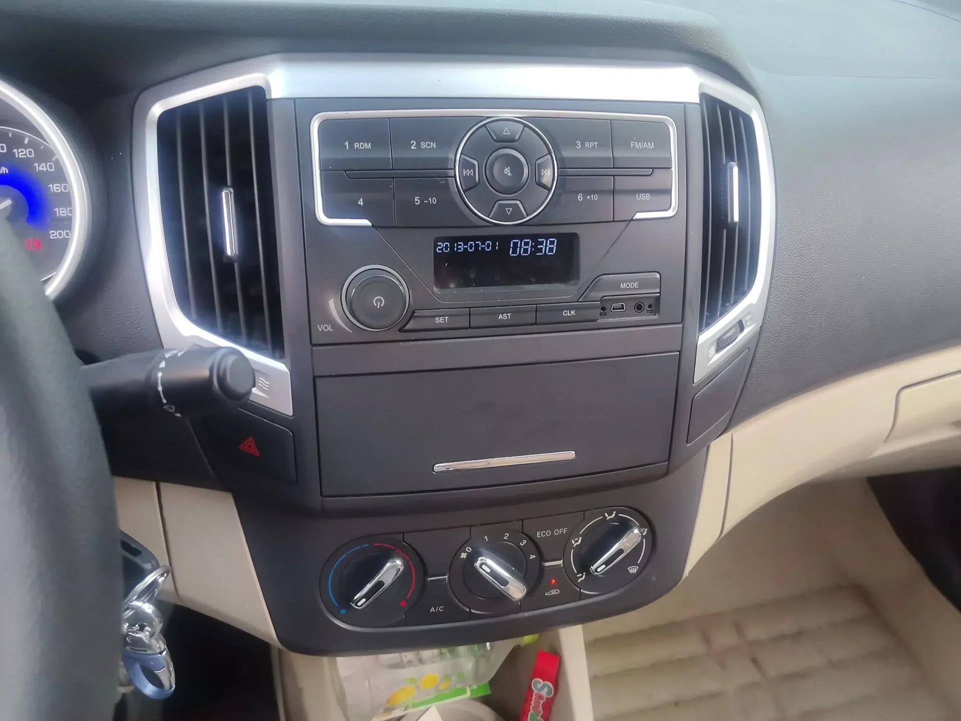 Dongfeng Aeolus A30 2014 1.5L Manual Sishang Model — миниатюра 14