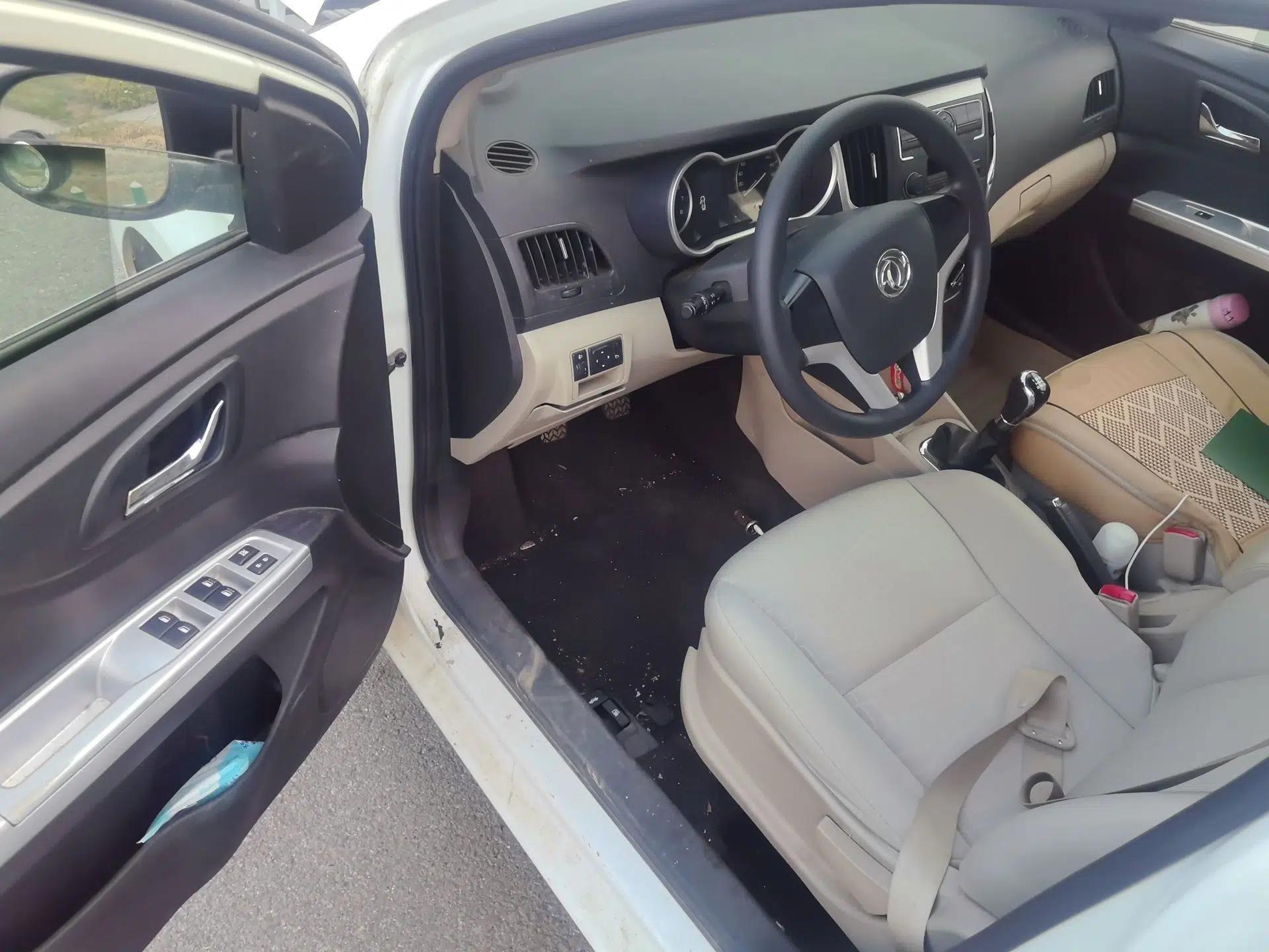 Dongfeng Aeolus A30 2014 1.5L Manual Sishang Model — миниатюра 17