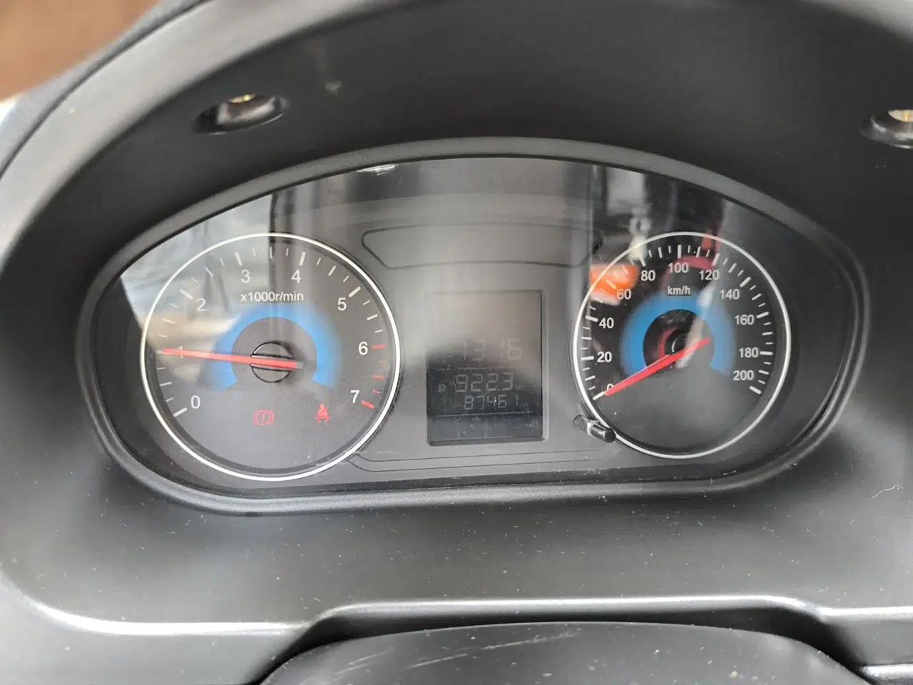 Dongfeng Fengon 330 2014 1.5L Manual Utility Version DK15 — миниатюра 12