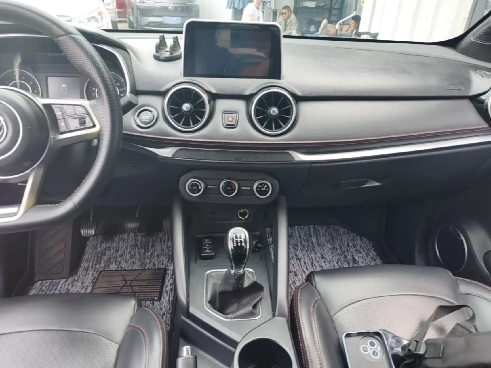 Dongfeng Fengon 500 2021 1.5L Manual Enjoyment Model — миниатюра 16