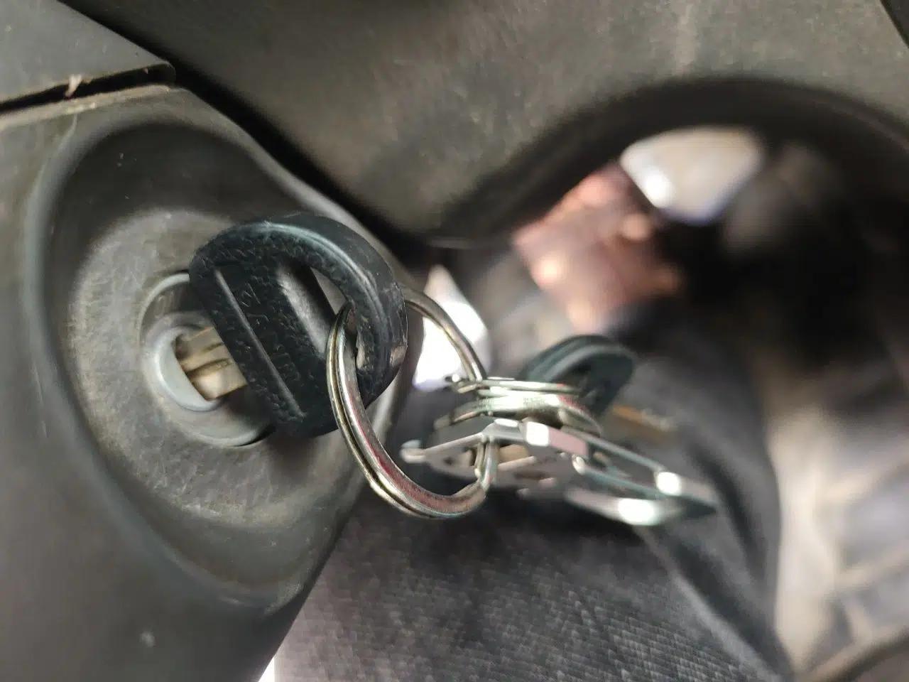 Dongfeng Xiaokang K07S 2016 1.0L Practical Version DK10 — миниатюра 9