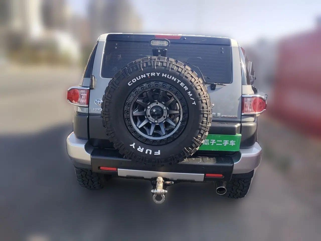 Toyota FJ Cruiser 2023 4.0L FINAL Edition – Eight-Cylinder – Middle East — миниатюра 5