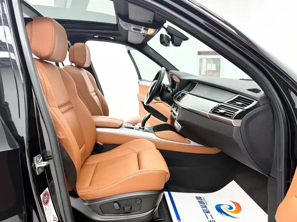 2010 BMW X5 M — миниатюра 6