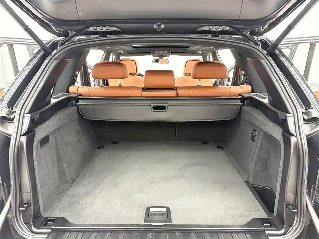 2010 BMW X5 M — миниатюра 8