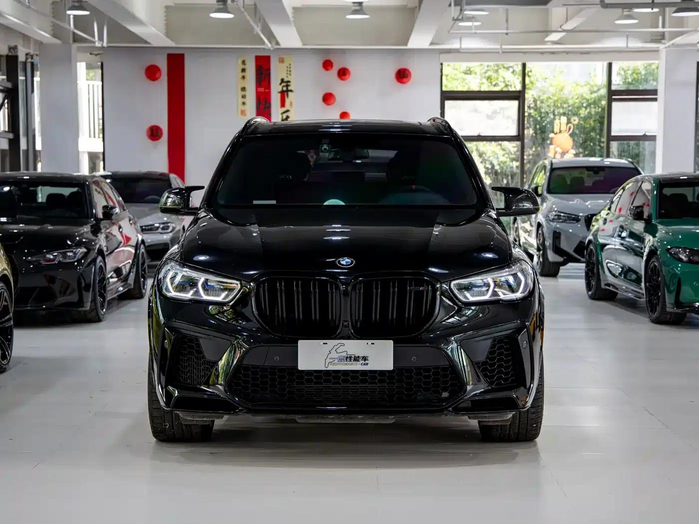 2022 BMW X5 M — миниатюра 2