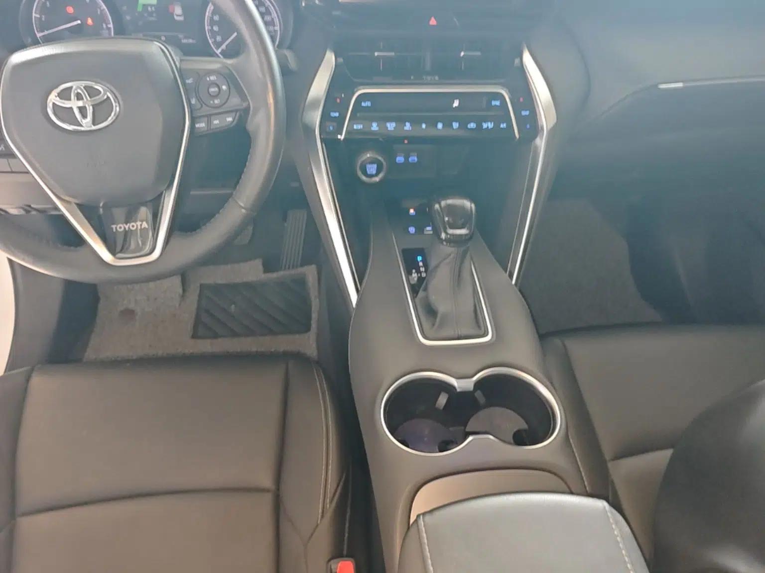 Toyota Harrier 2022 2.0L CVT Two-Wheel Drive Entry Version — миниатюра 17