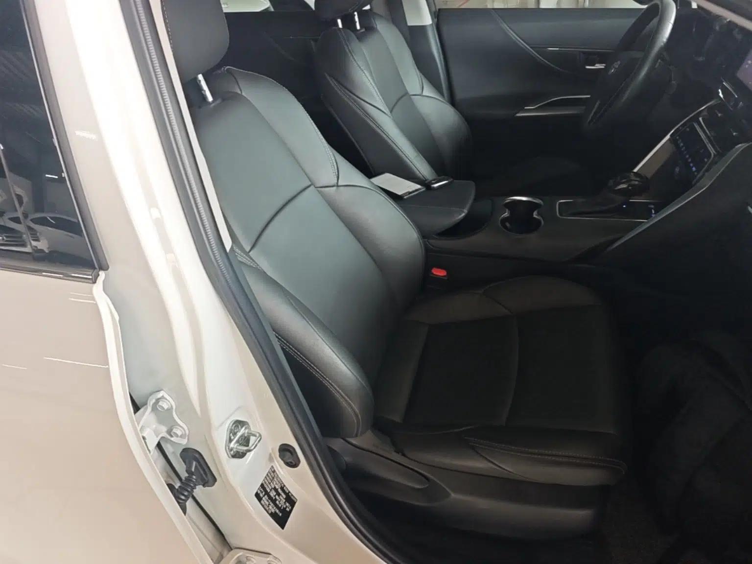 Toyota Harrier 2022 2.0L CVT Two-Wheel Drive Entry Version — миниатюра 23