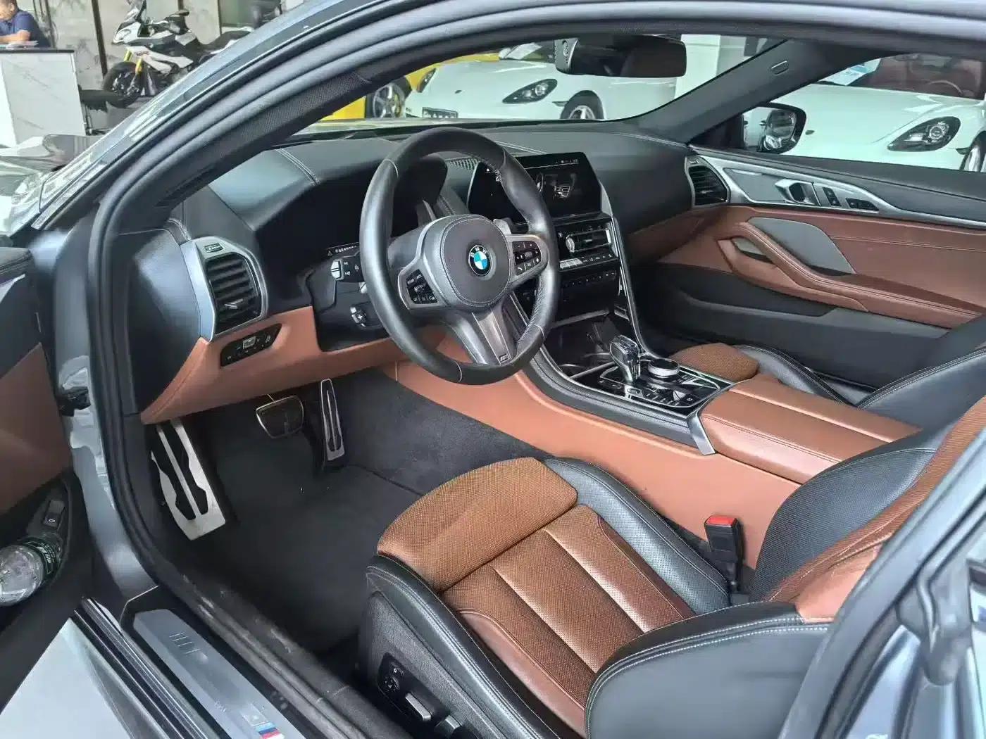 2021 BMW 8 Series 840i Coupe M Sport Package — миниатюра 2