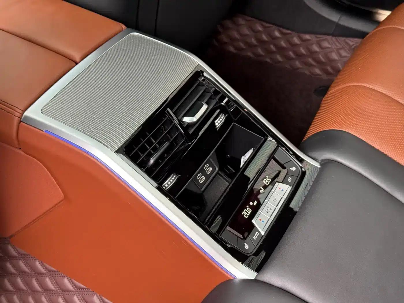 2022 BMW 8 Series 840i xDrive Gran Coupe M Sport Package — миниатюра 14