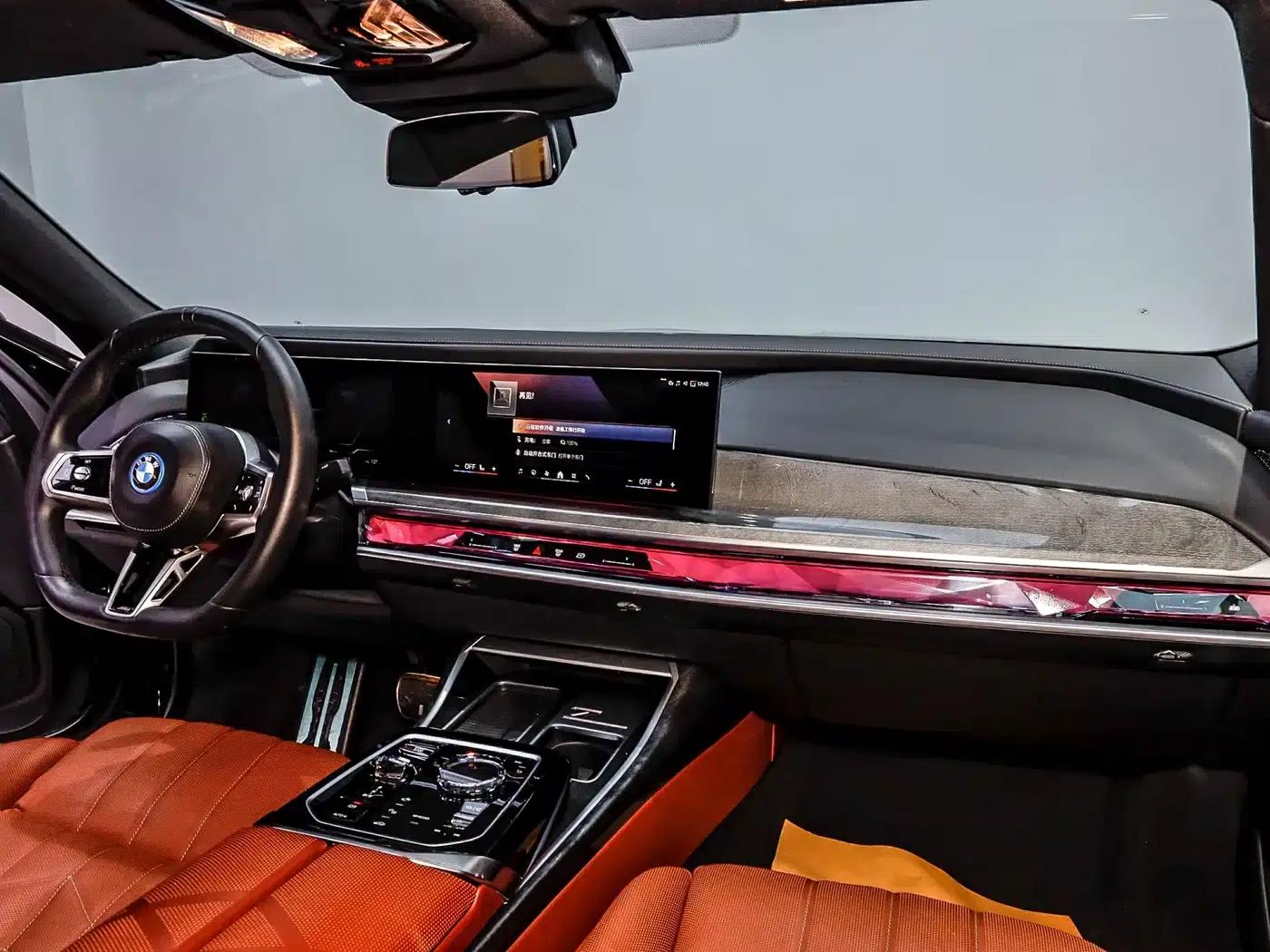 BMW i7 2023 eDrive50L M Sport Package — миниатюра 12