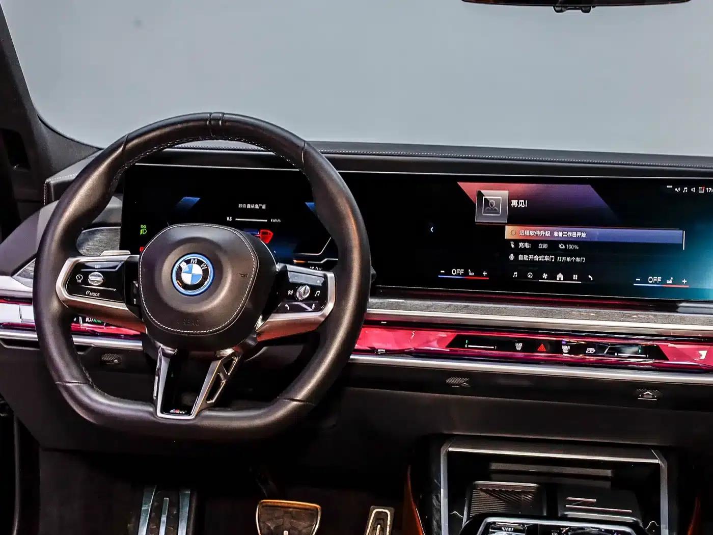 BMW i7 2023 eDrive50L M Sport Package — миниатюра 19