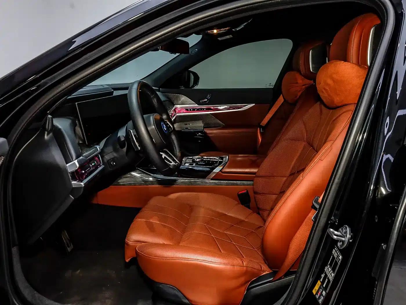 BMW i7 2023 eDrive50L M Sport Package — миниатюра 24