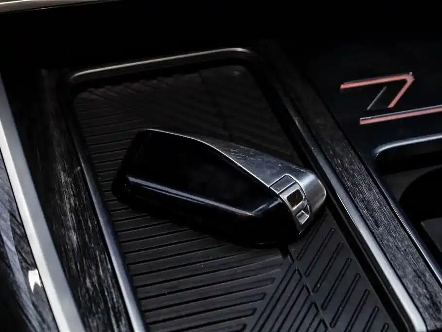 2023 BMW i7 xDrive60L M Sport Package — миниатюра 15
