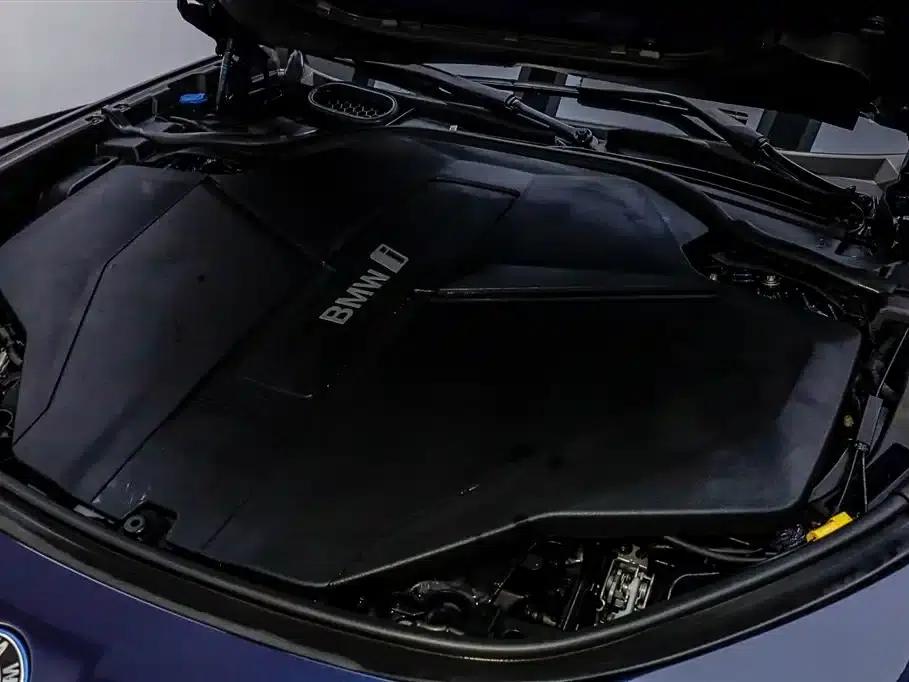 2023 BMW i7 xDrive60L M Sport Package — миниатюра 19
