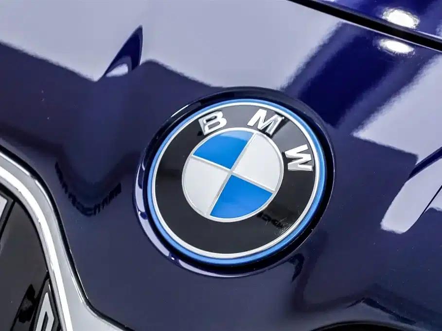 2023 BMW i7 xDrive60L M Sport Package — миниатюра 37