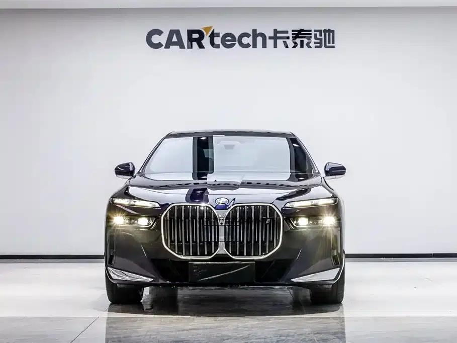 2023 BMW i7 xDrive60L M Sport Package — миниатюра 2
