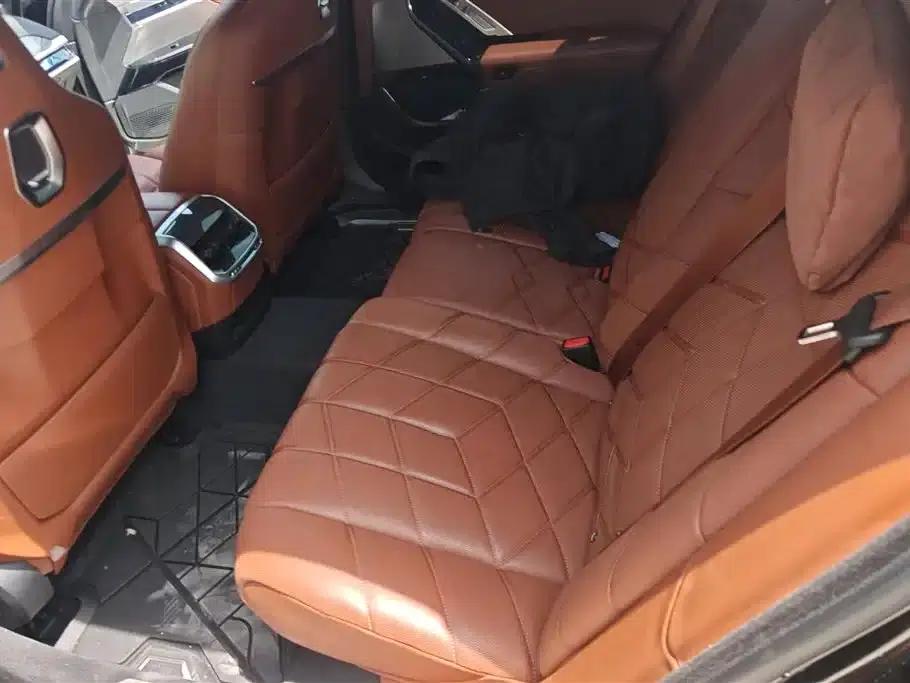 BMW i7 2023 eDrive50L Leading M Sport Package — миниатюра 11