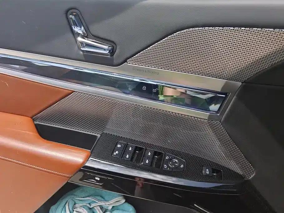 BMW i7 2023 eDrive50L Leading M Sport Package — миниатюра 7