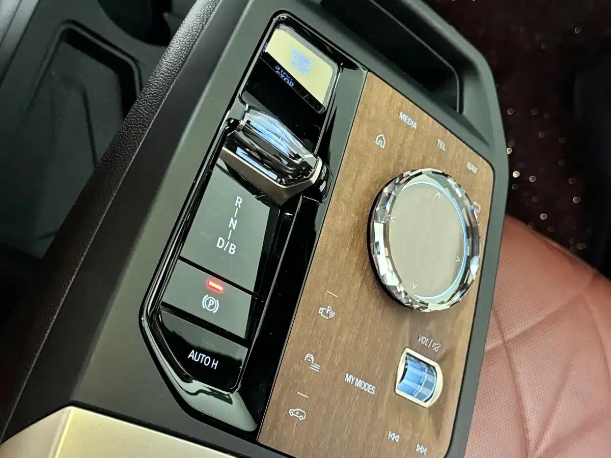 BMW iX 2022 xDrive50 — миниатюра 15