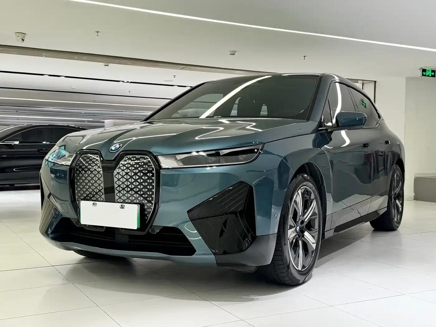 BMW iX 2023 Facelift xDrive40 — миниатюра 1