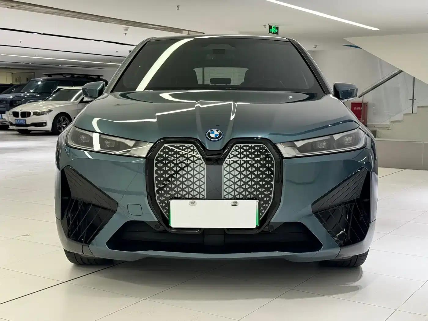 BMW iX 2023 Facelift xDrive40 — миниатюра 2