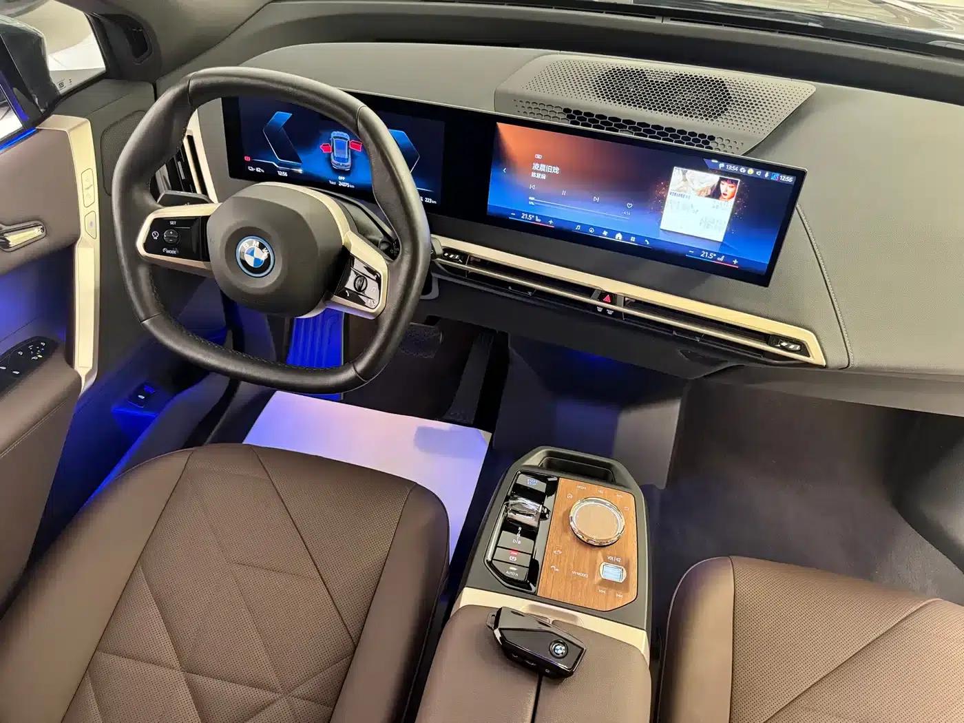 BMW iX 2023 Facelift xDrive40 — миниатюра 7