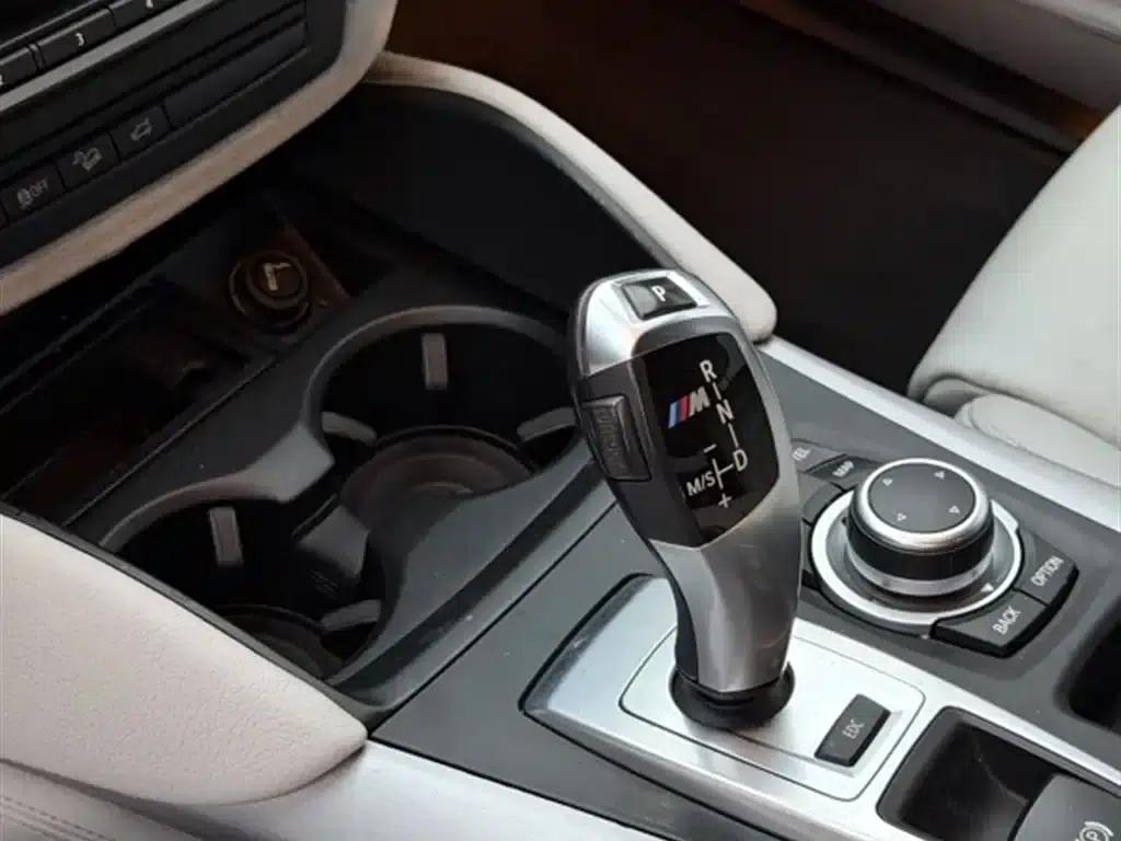 2010 BMW X6 M — миниатюра 6