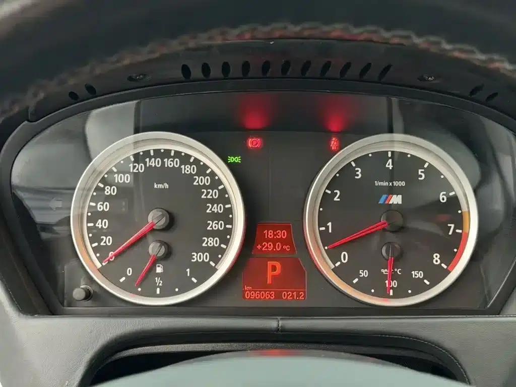 2010 BMW X6 M — миниатюра 7