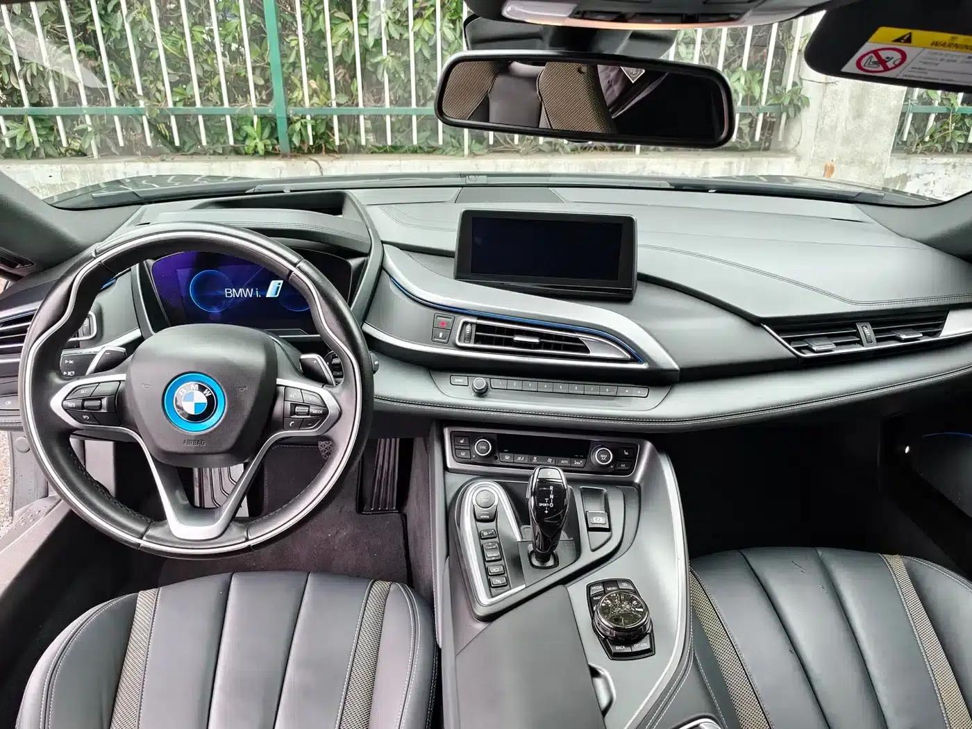 BMW i8 2016 Proton Red Limited Edition — миниатюра 14