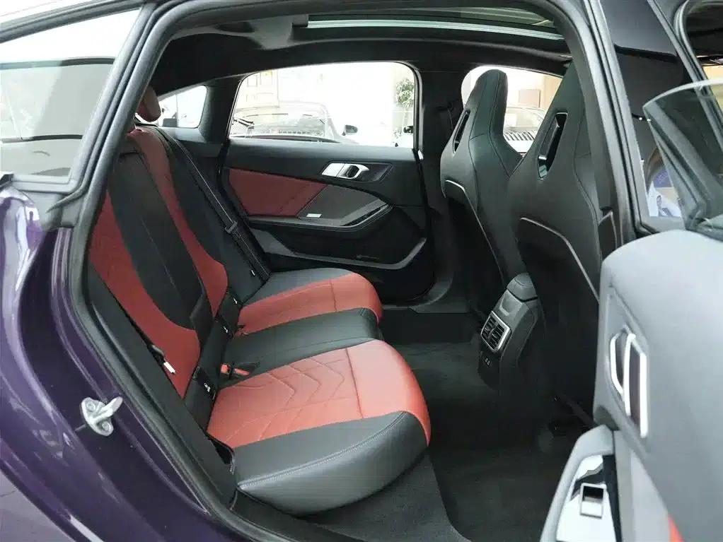 2025 BMW M235L — миниатюра 13
