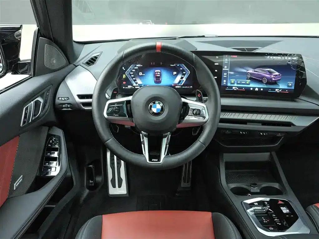 2025 BMW M235L — миниатюра 16
