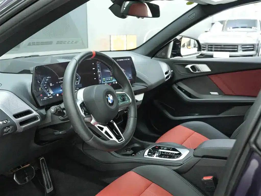 2025 BMW M235L — миниатюра 7