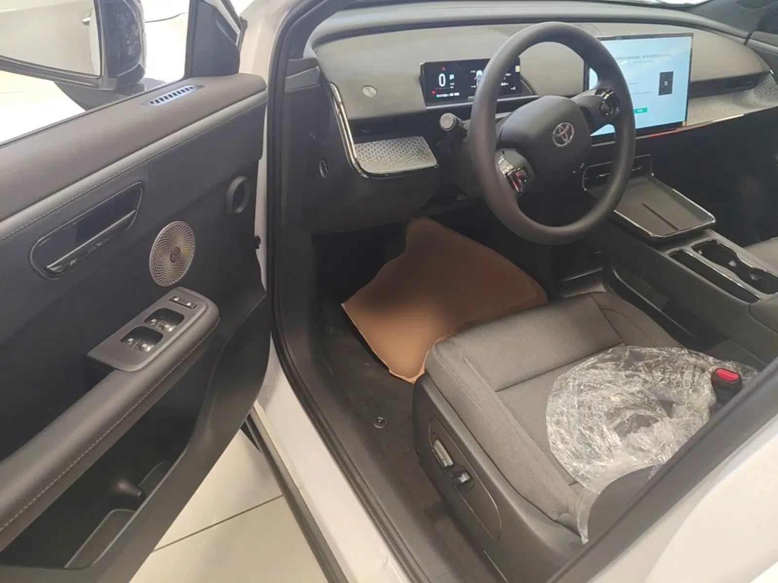 Toyota BZ 3X 2025 430 Air — миниатюра 19