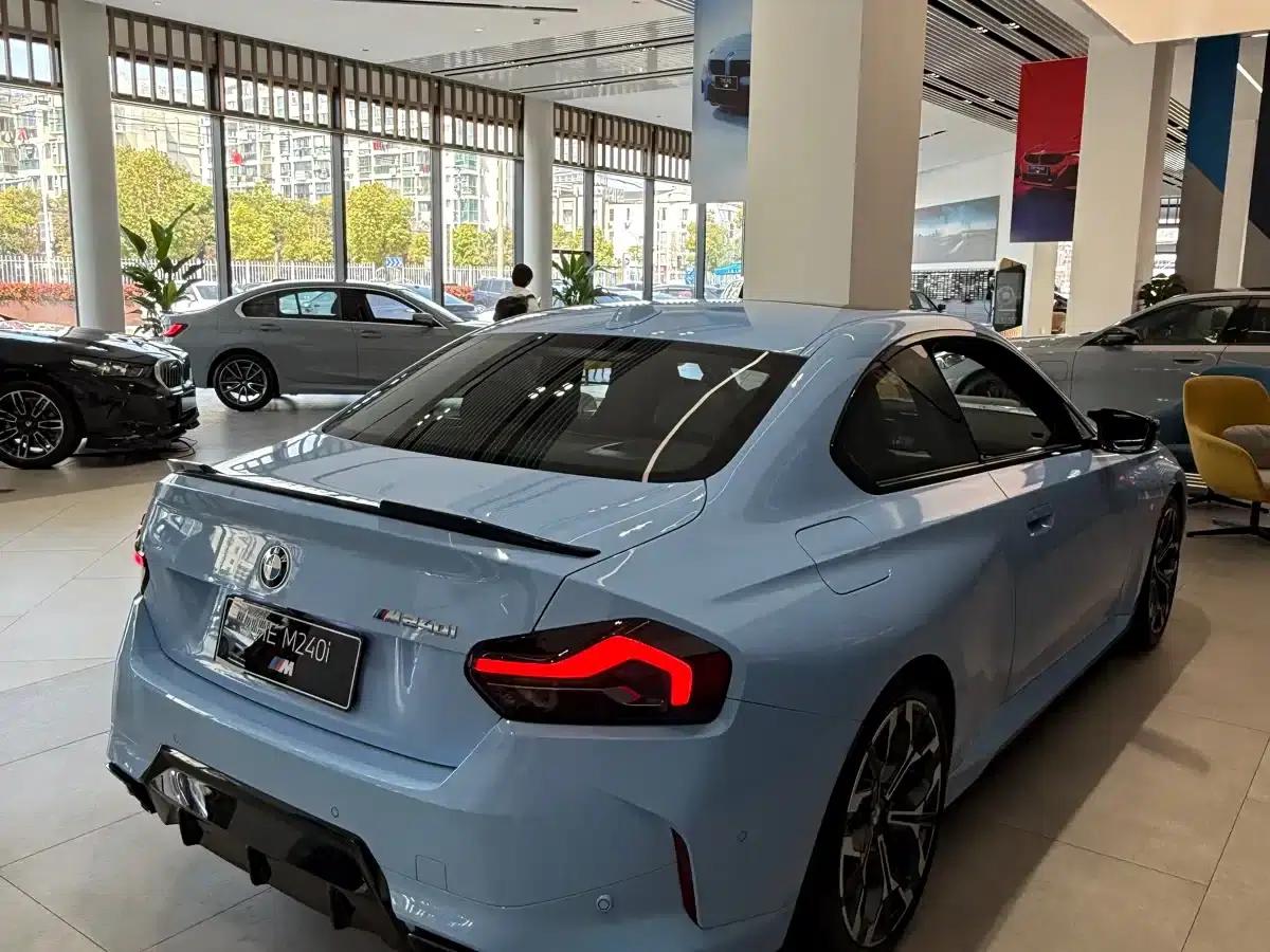 2026 BMW M240i — миниатюра 6