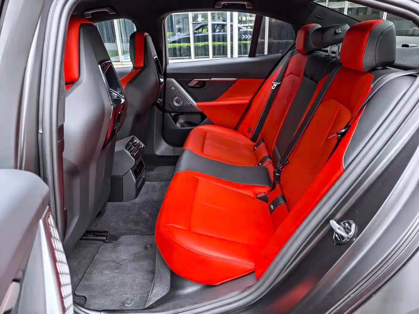 BMW M5 PHEV 2025 M5 — миниатюра 11