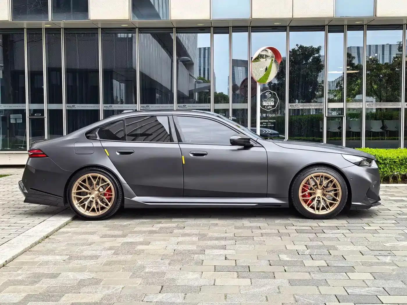 BMW M5 PHEV 2025 M5 — миниатюра 5